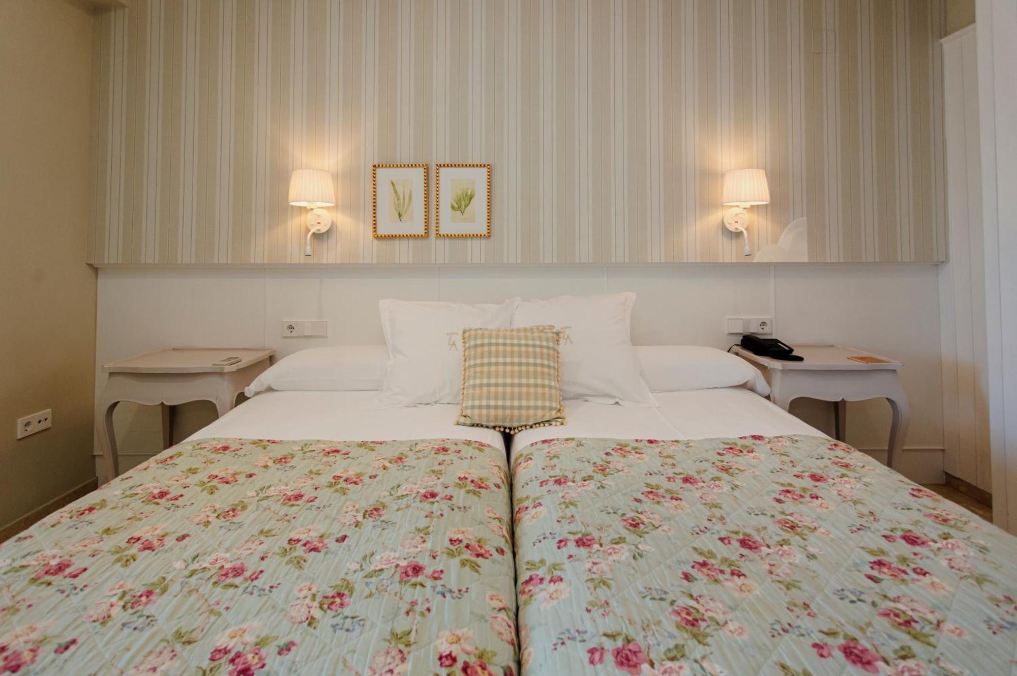 Hotel Los Angeles Denia Room photo