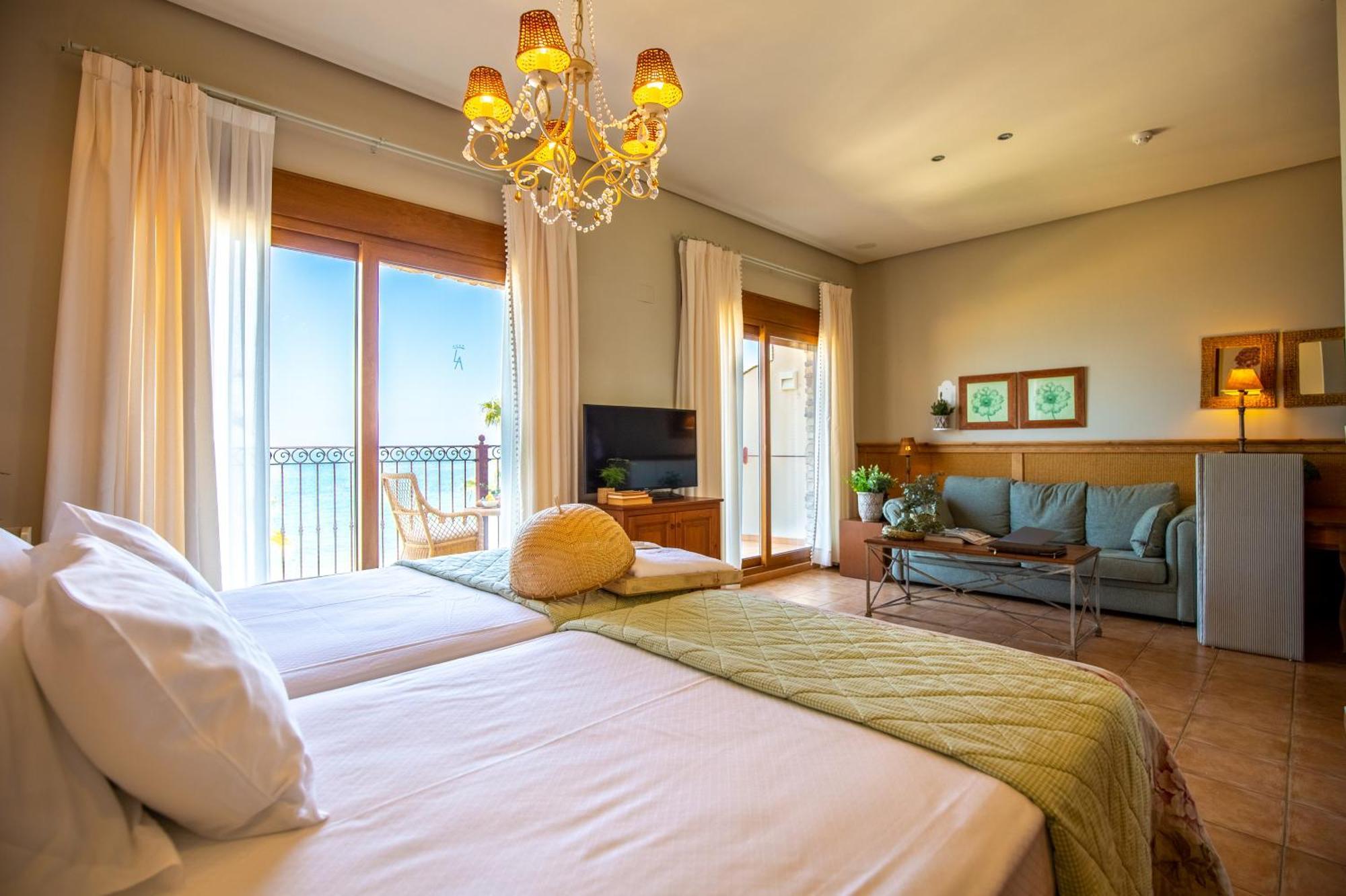 Hotel Los Angeles Denia Room photo